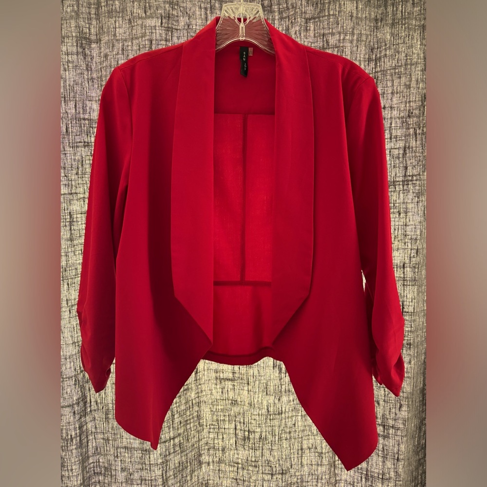 Blazer with ruched 3/4 sleeves